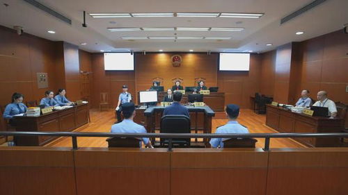 上海二中院一審公開(kāi)開(kāi)庭審理上實(shí)集團(tuán)原總裁周軍貪污受賄案